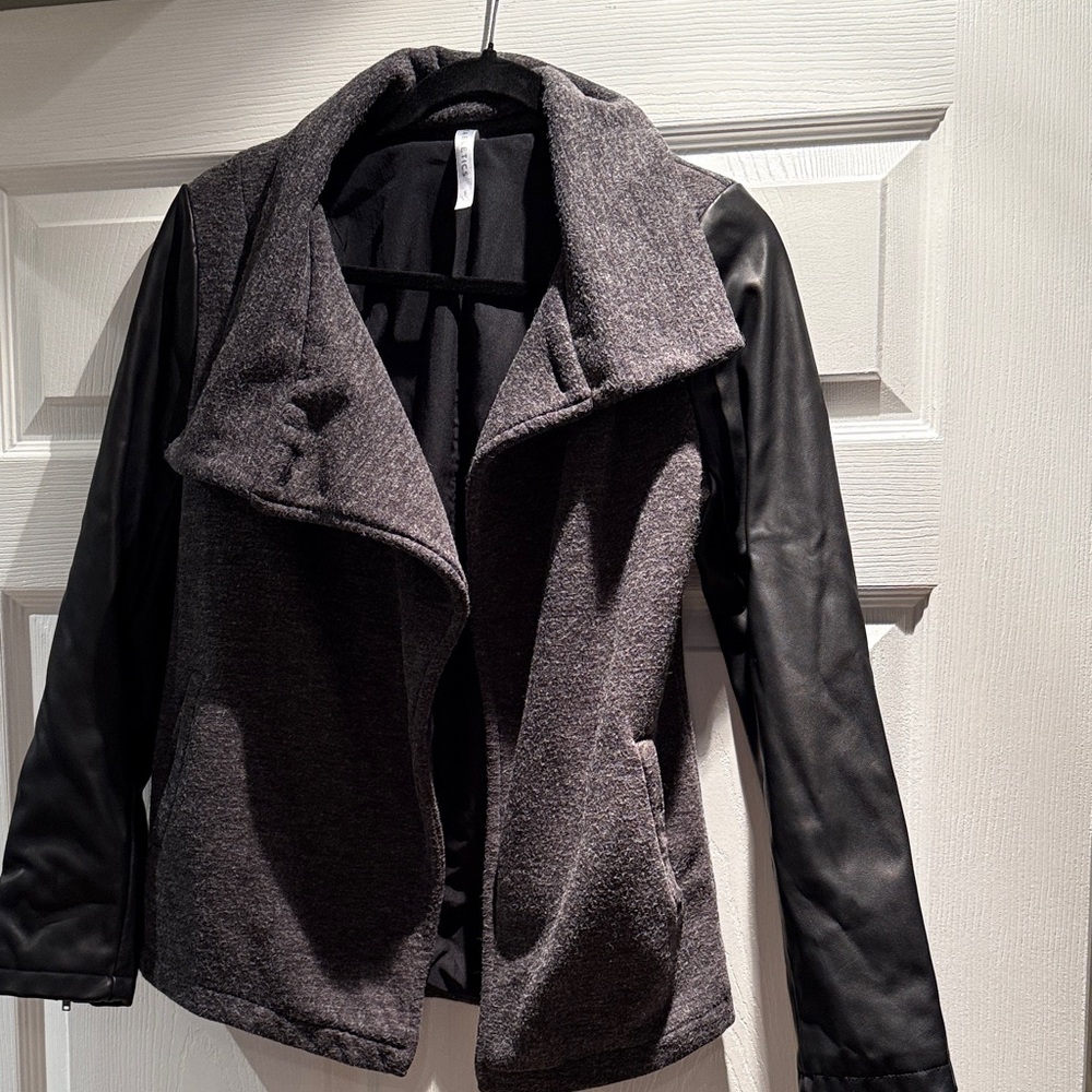 Fabletics Gray and Black Women's Blazer